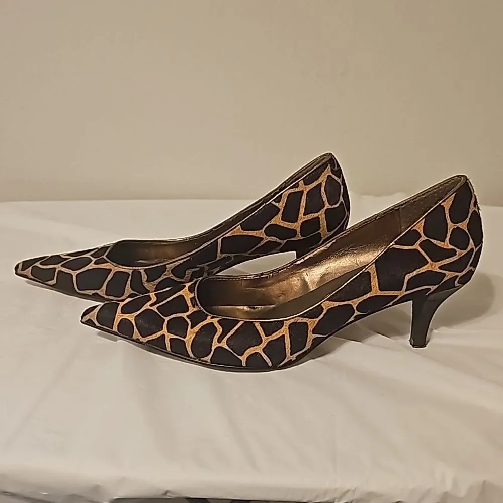 Bandolino Calf Hair Low Heel - Picture 3 of 3